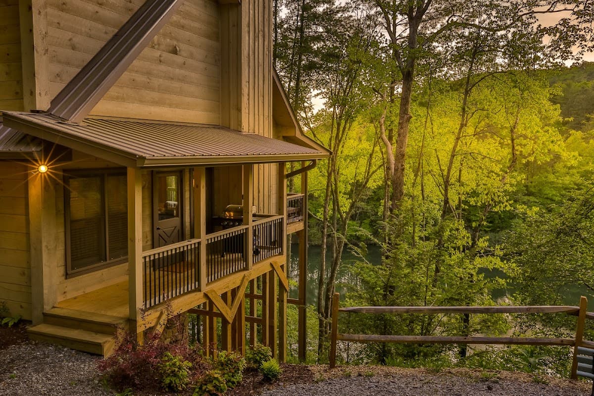 Lakeside Manor
