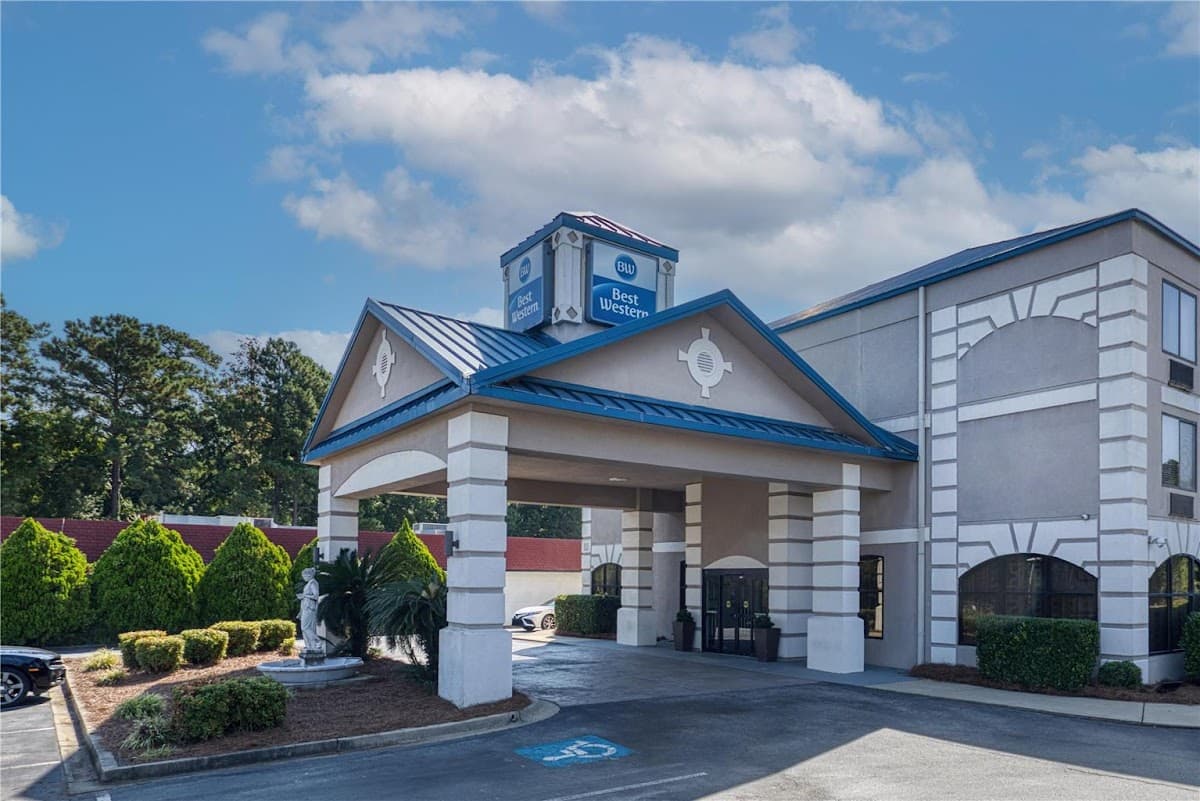 Best Western Executive Inn & Suites