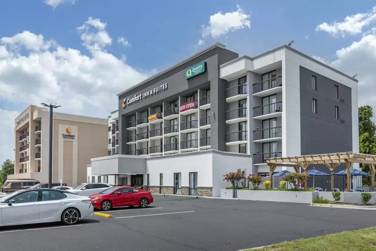 Comfort Inn & Suites Spring Lake - Fayetteville near Fort Bragg