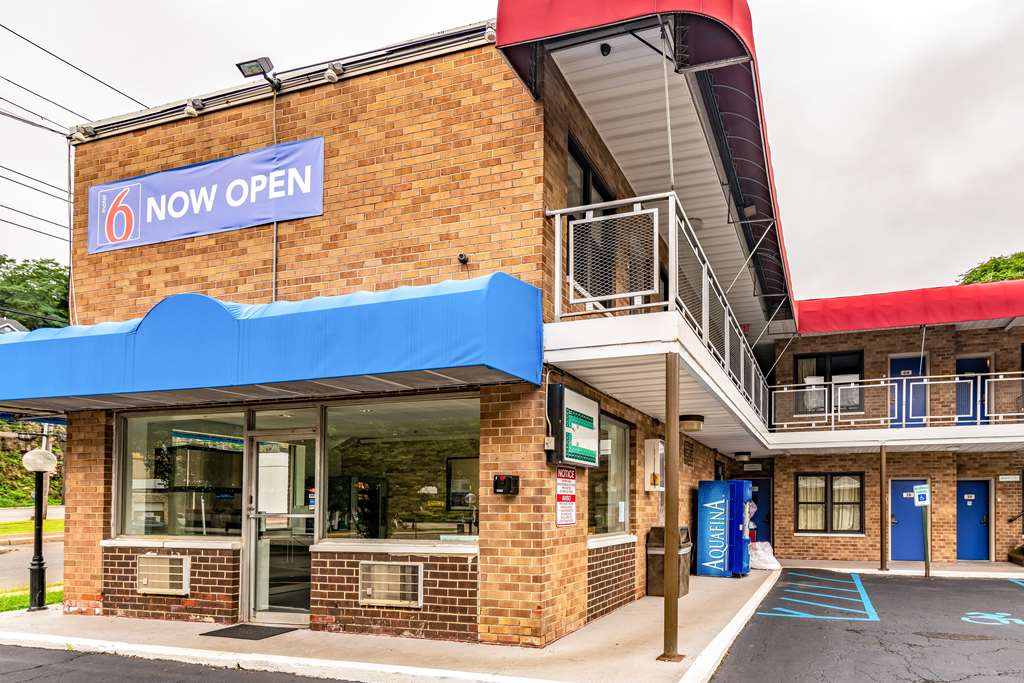 Motel 6 Elmsford, NY - White Plains