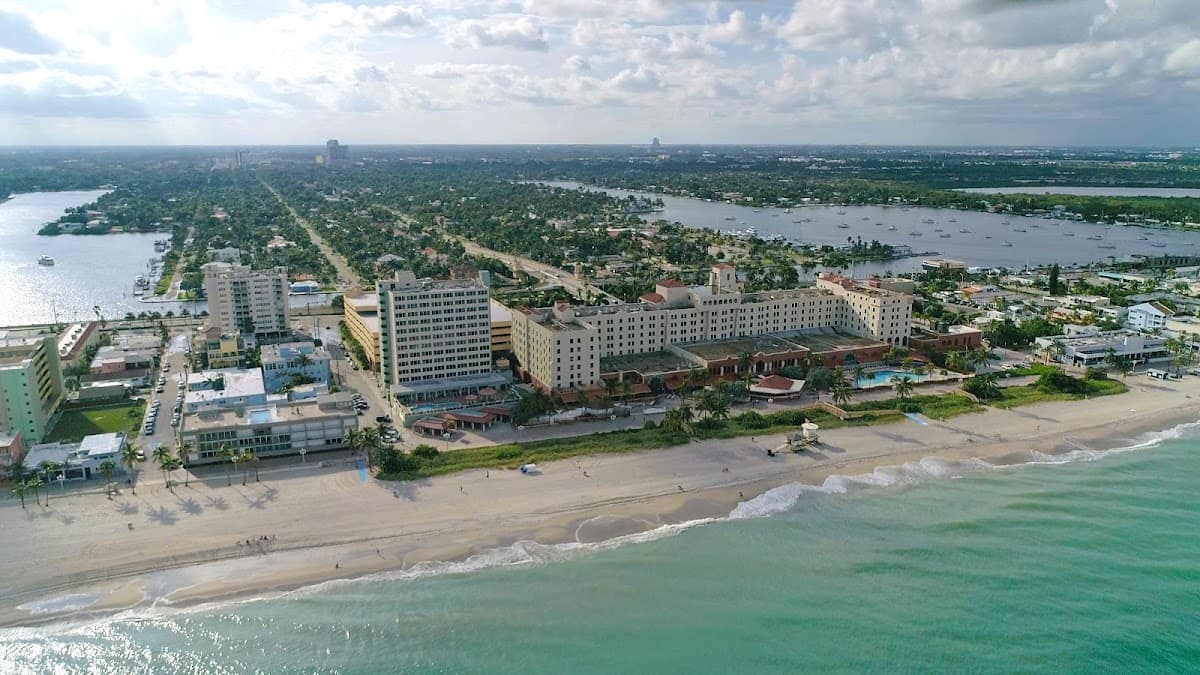Hollywood Beach Tower