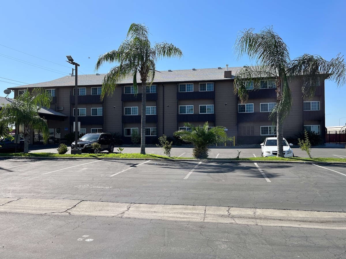 Studio 6 Suites Delano, CA