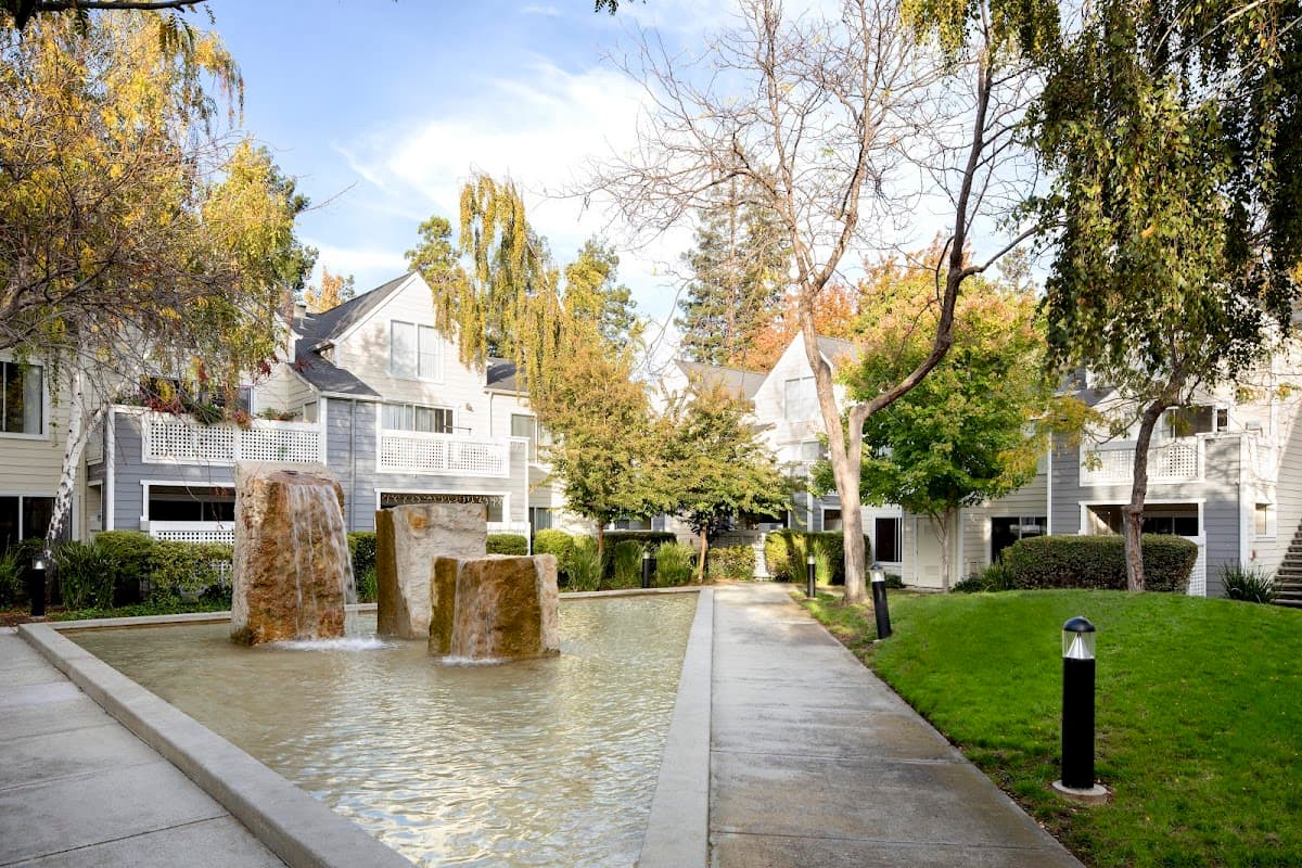 Alderwood Apartments