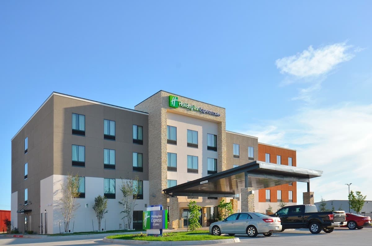Holiday Inn Express & Suites Oklahoma City Mid - Arpt Area by IHG