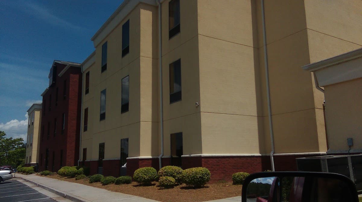 Comfort Suites
