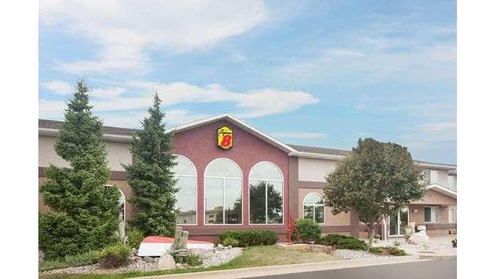 Super 8 by Wyndham West Branch