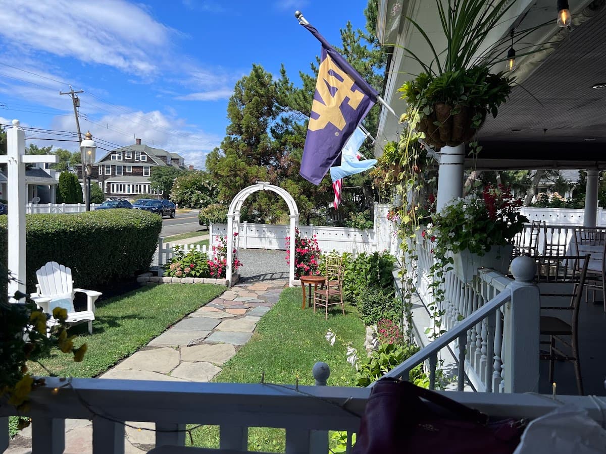 The Grenville Hotel & Restaurant