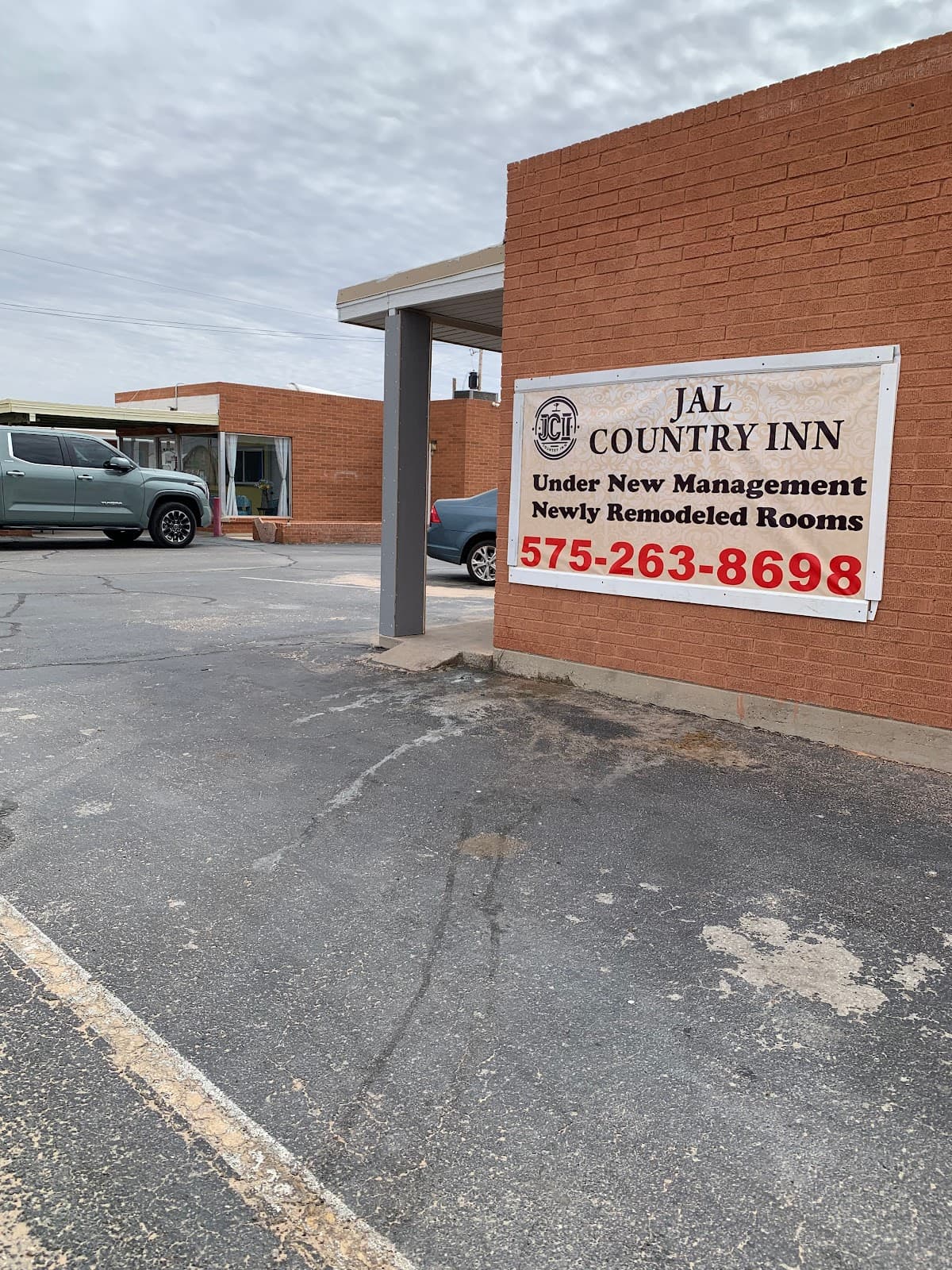 JAL COUNTRY INN