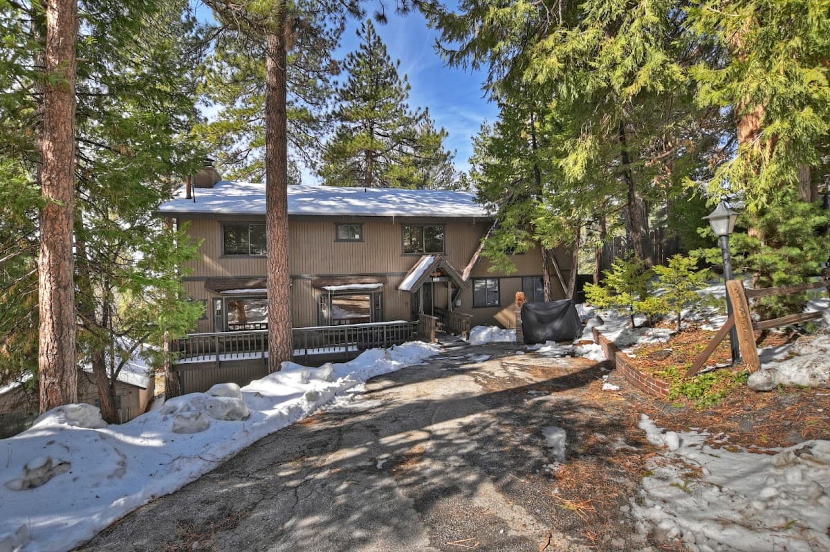Escape Plan Destinations - Chalet Rue