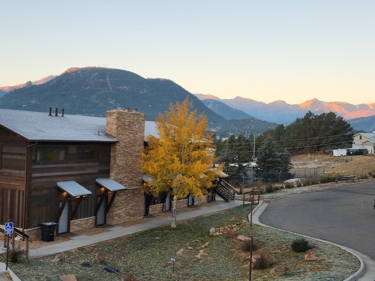 Coyote Mountain Lodge