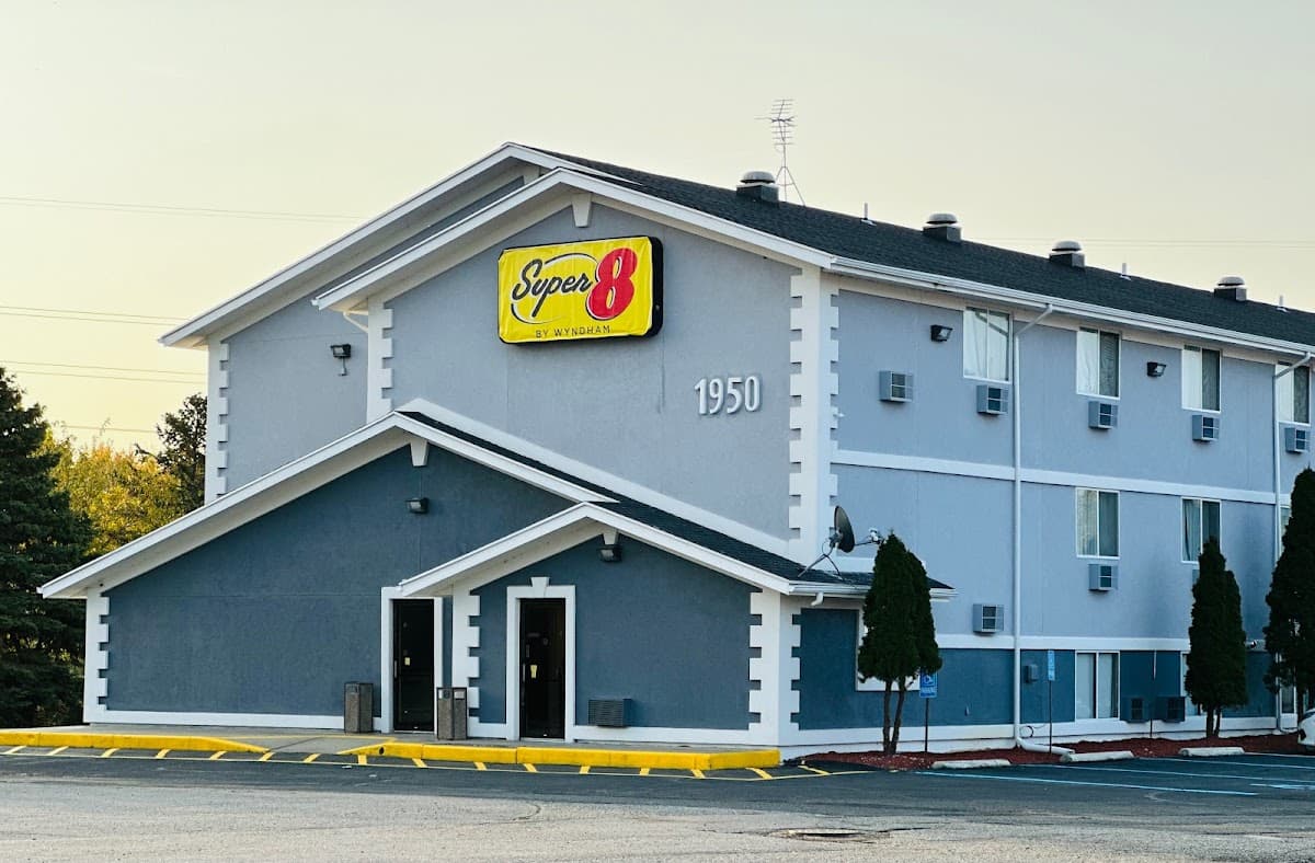 Super 8 by Wyndham Benton Harbor/St. Joseph