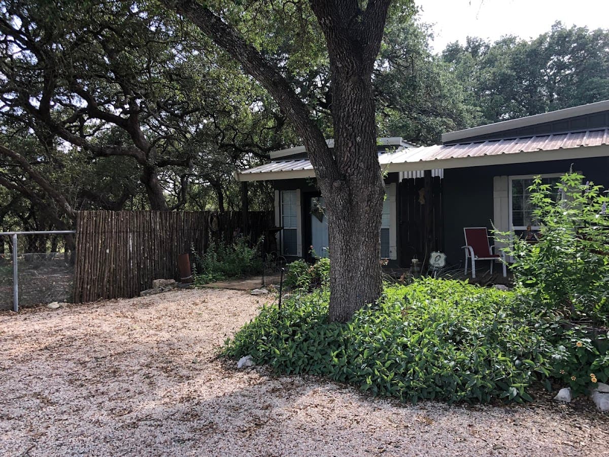 Ollie's Country Cottage