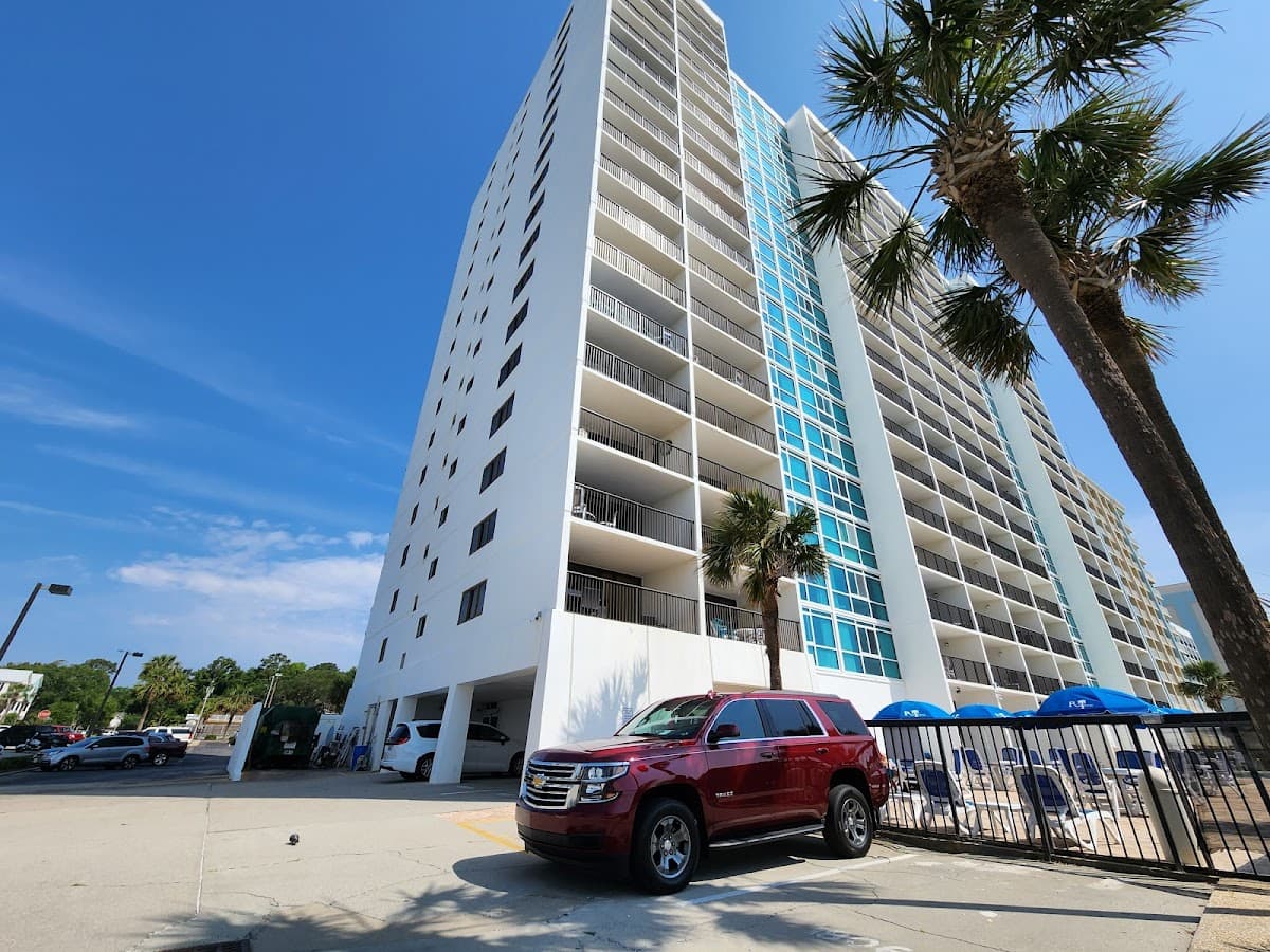 Club Regency in Regency Towers