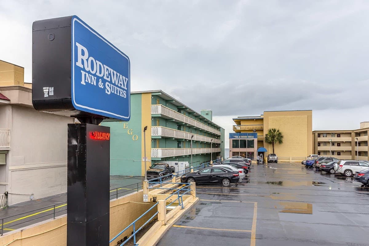 Rodeway Inn & Suites