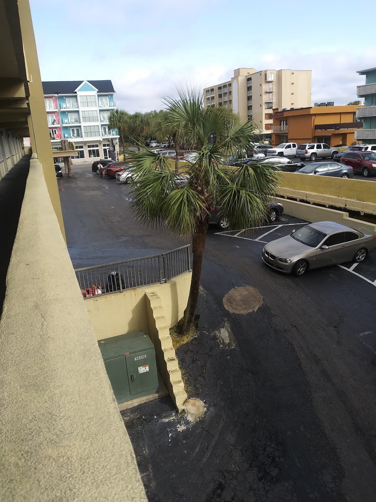 Atlantic Paradise Inn and Suites