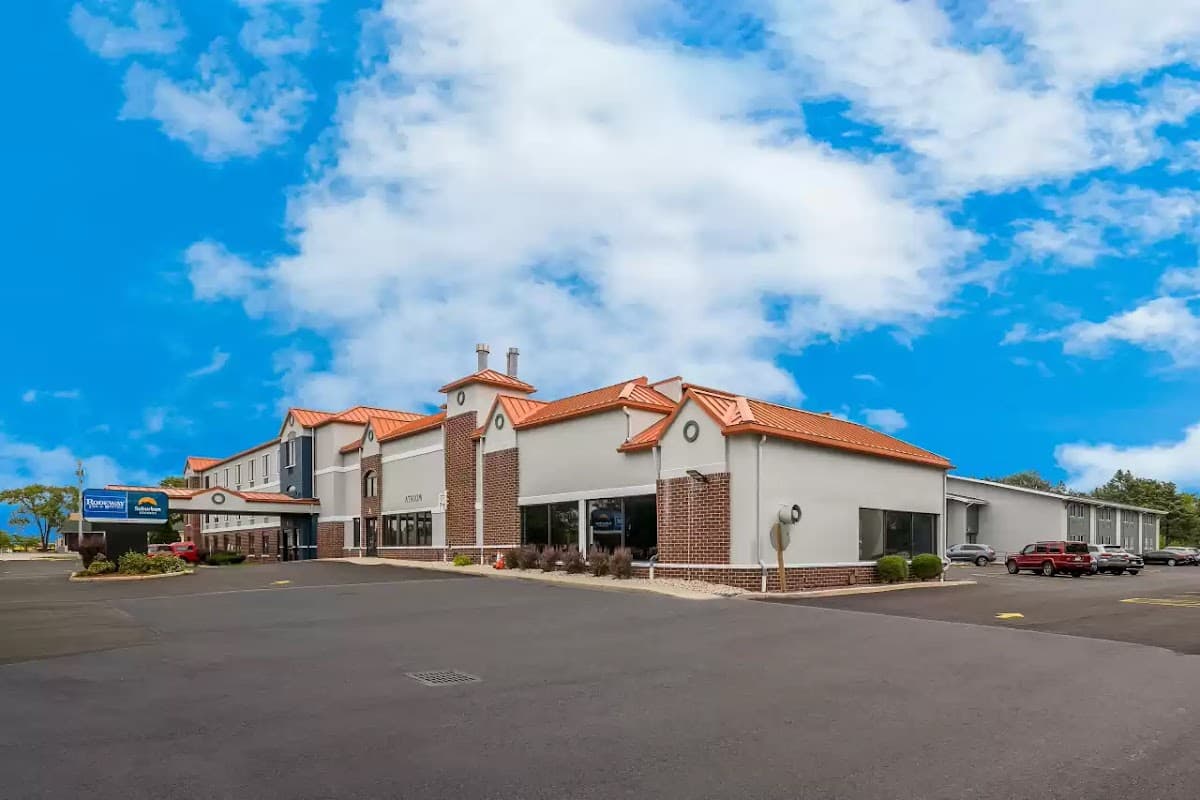Rodeway Inn & Suites Milwaukee Airport