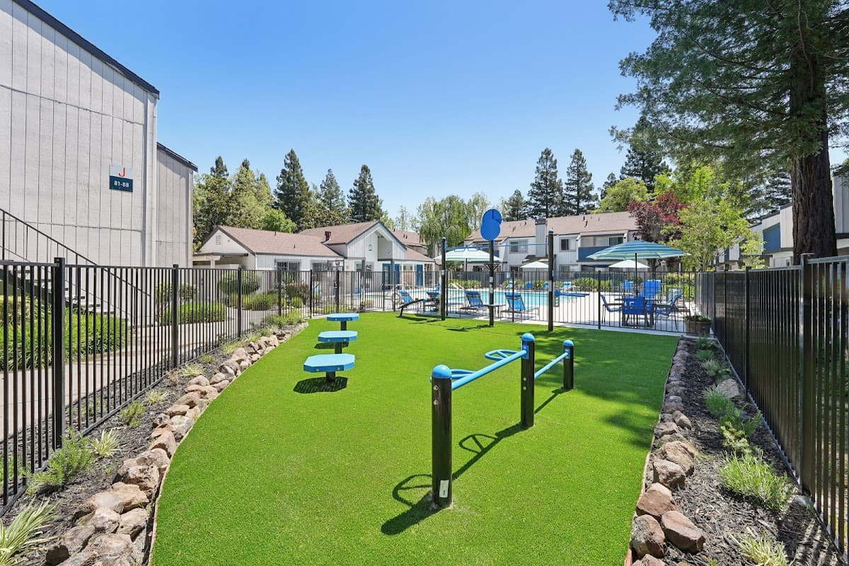 Kentwood Apartments