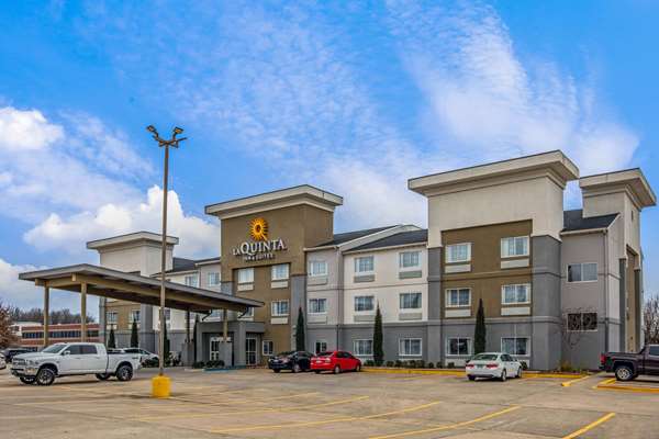 La Quinta Inn & Suites by Wyndham Fayetteville