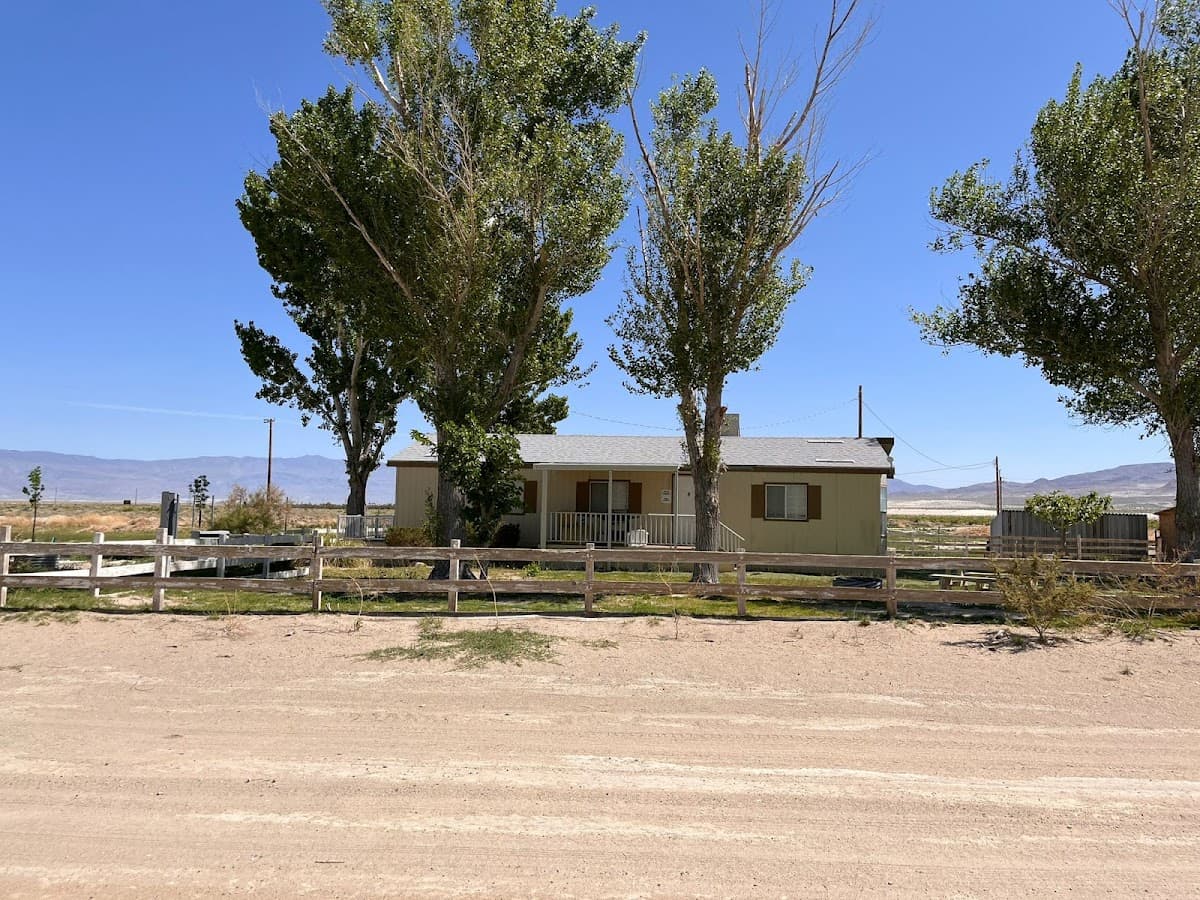 Lake Olancha Resort, RV Park, Hotel, Motel, Cabin & Campground