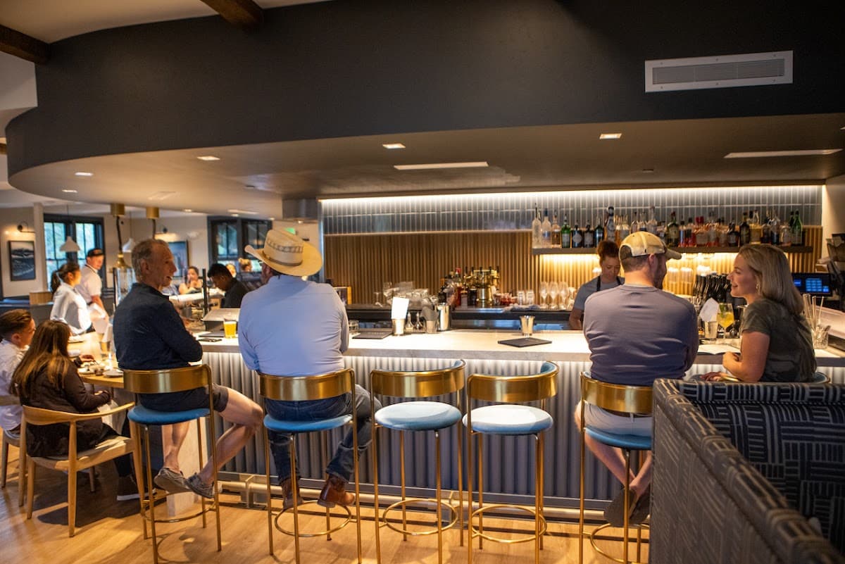 The Carlin Restaurant Tavern Inn