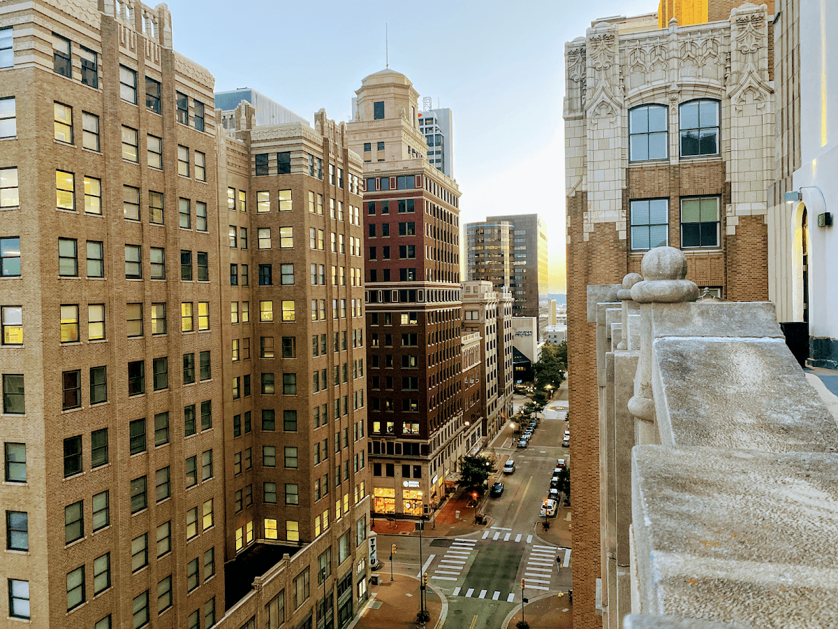 Tulsa Club Hotel, Curio Collection by Hilton