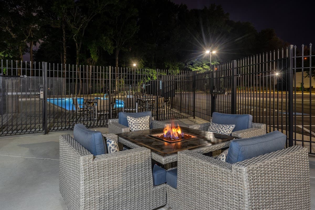 Holiday Inn Express & Suites Atlanta Airport NE - Hapeville, an IHG Hotel