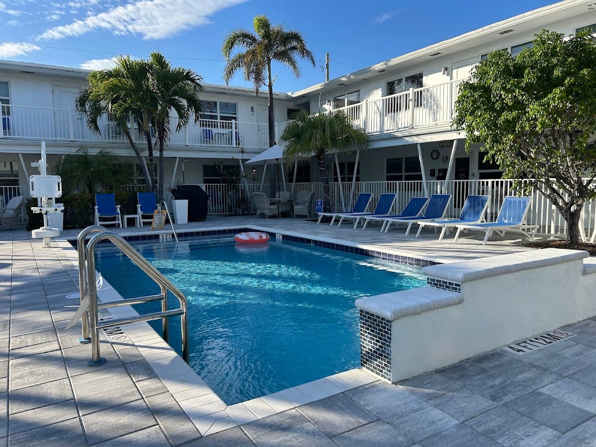 Sea Spray Inn