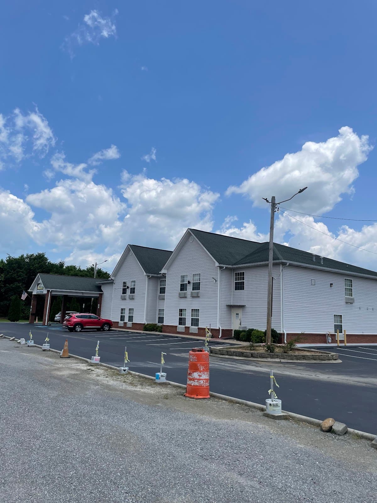 Mountain Inn & Suites