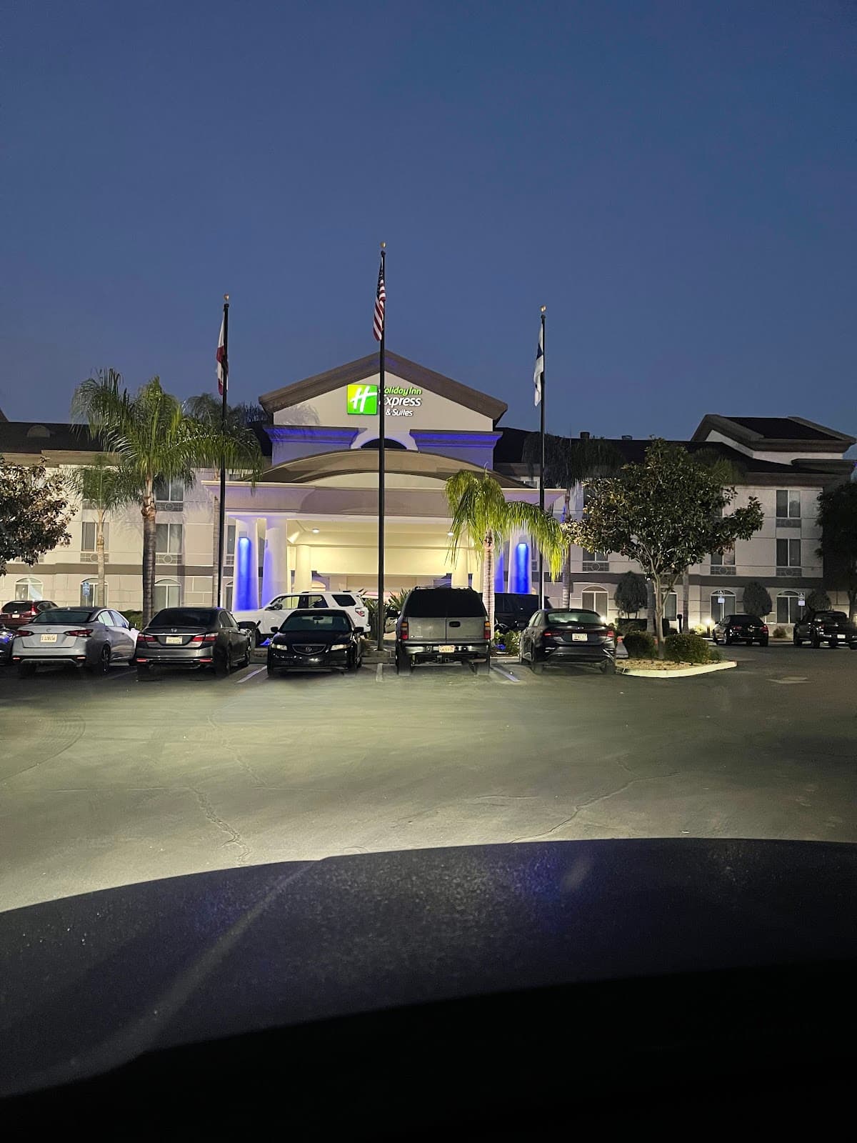 Holiday Inn Express & Suites Dinuba West, an IHG Hotel