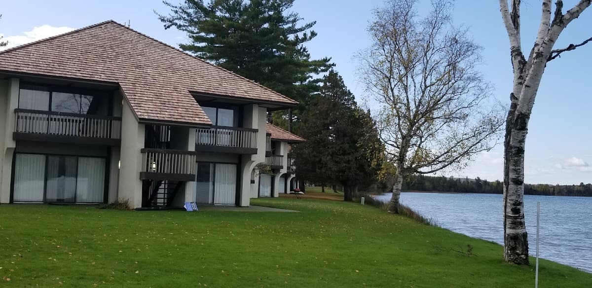 Deer Lake Villas - Boyne Mountain Resort