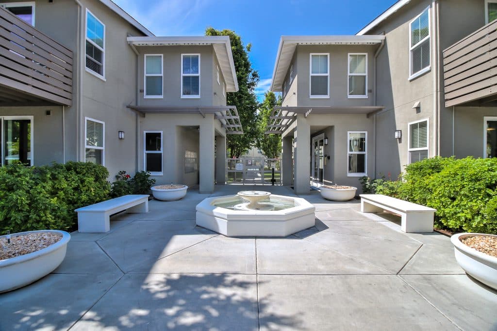 Buckingham Place Apartments