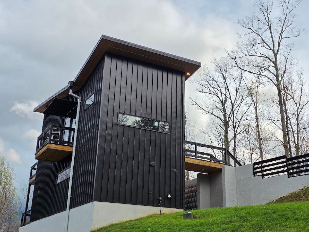 VAYHAUS Gatlinburg