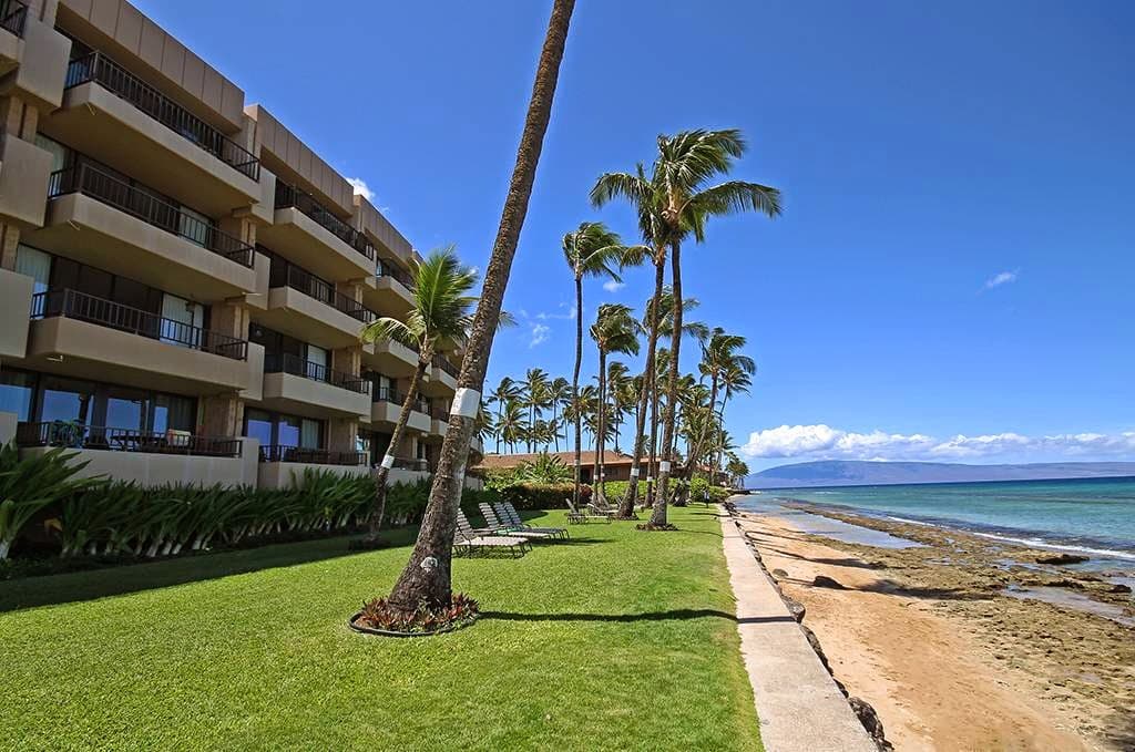 Castle Paki Maui