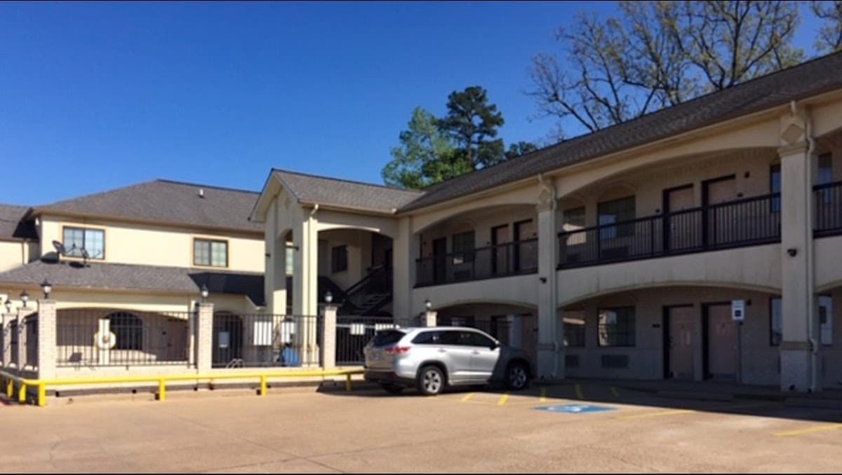 Motel 6 Tyler, TX