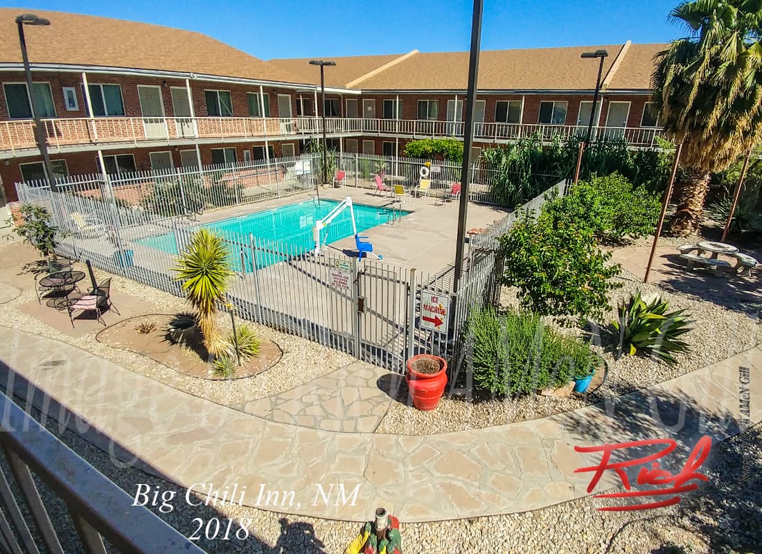 Big Chile Inn & Suites