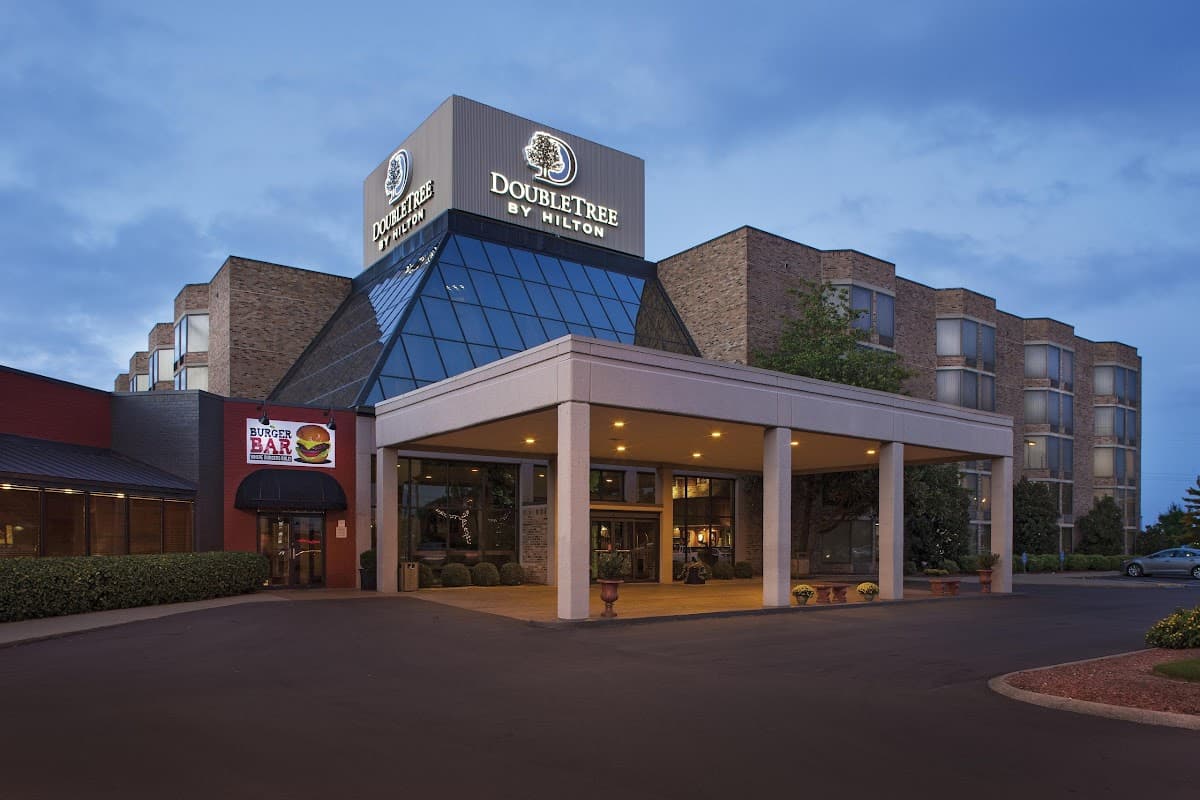 DoubleTree by Hilton Hotel Johnson City
