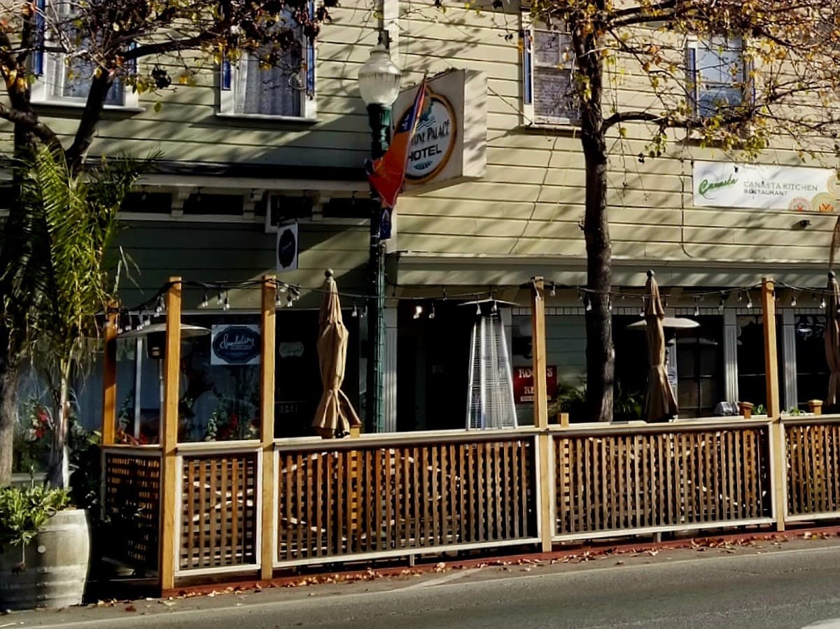 Neptune Palace Hotel