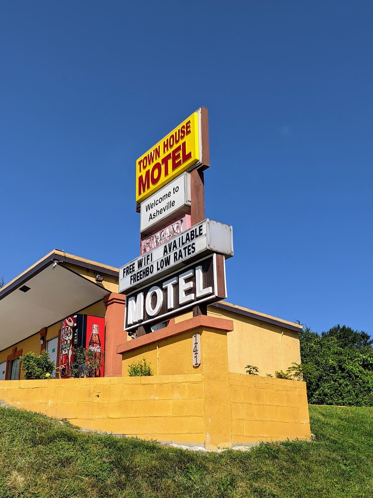 Town House Motel