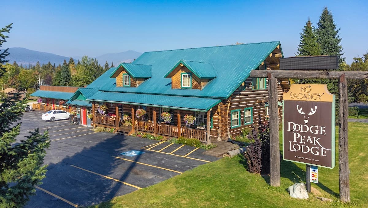Dodge Peak Lodge/Tavern