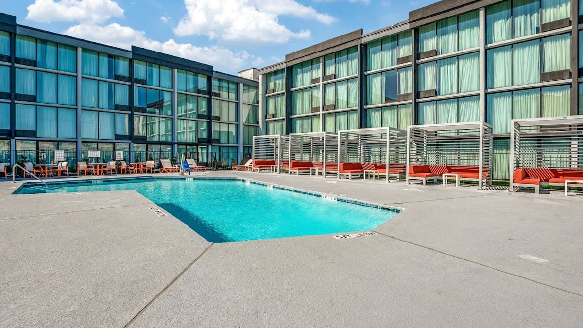 Staybridge Suites Dallas Market Ctr Love Field by IHG