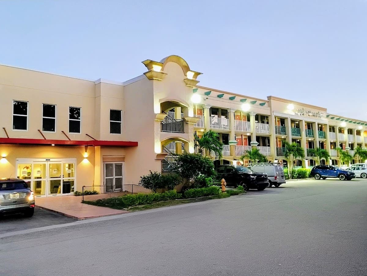 Red Carpet Inn Airport / Cruise Port Fort Lauderdale