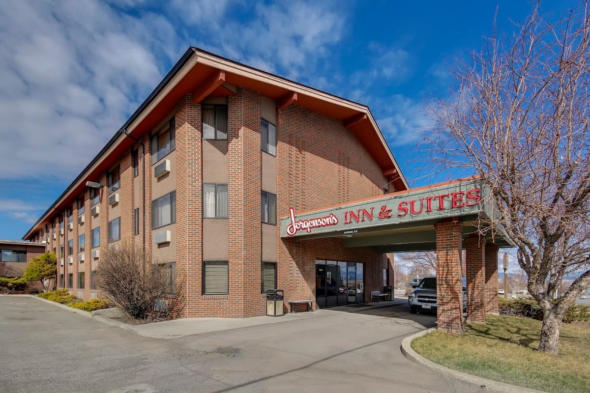 Jorgenson's Inn & Suites