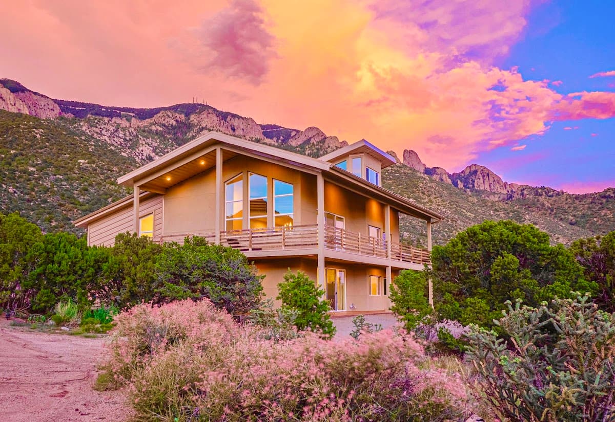 Luxury Retreat NM