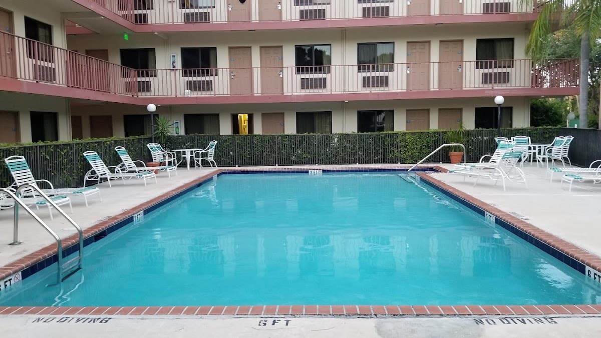 Inn of America - Palm Beach Gardens