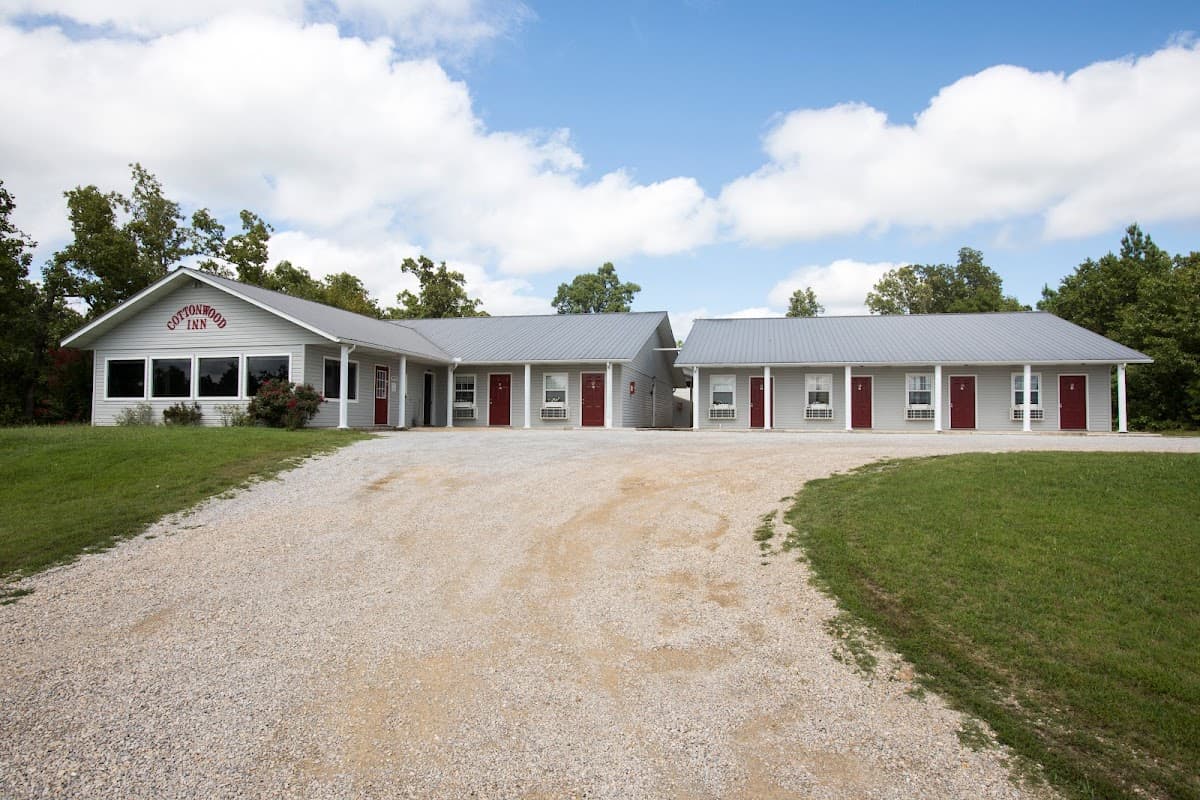 Cottonwood Inn
