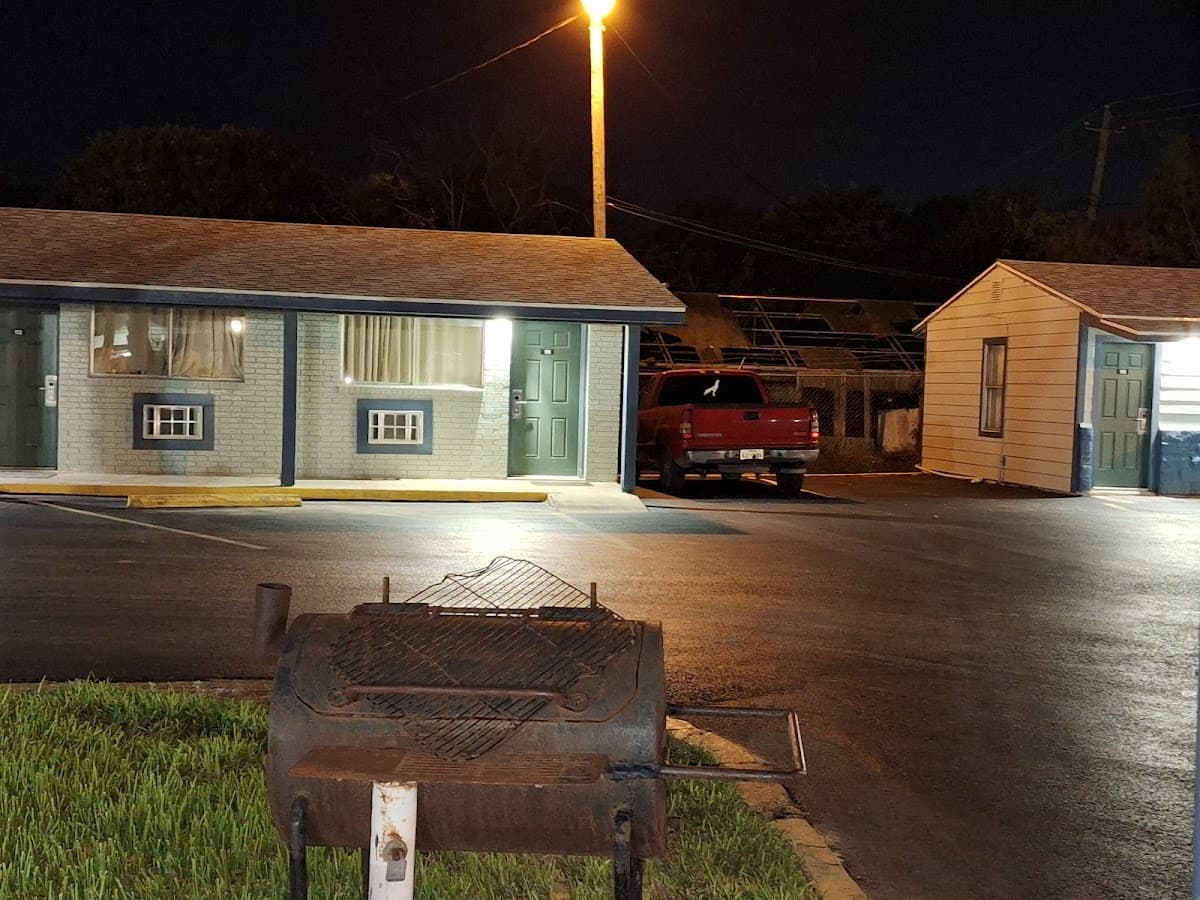 T-V Motel