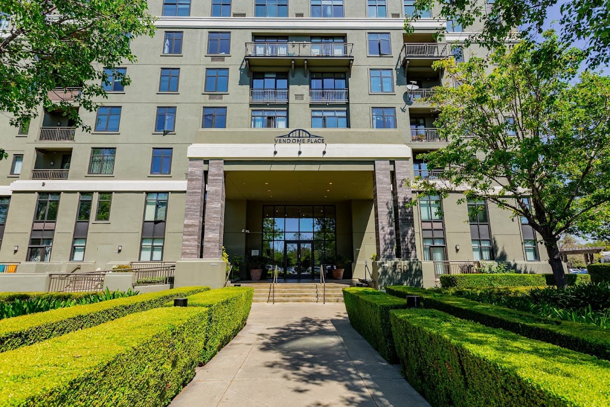 Vendome Place Apartments