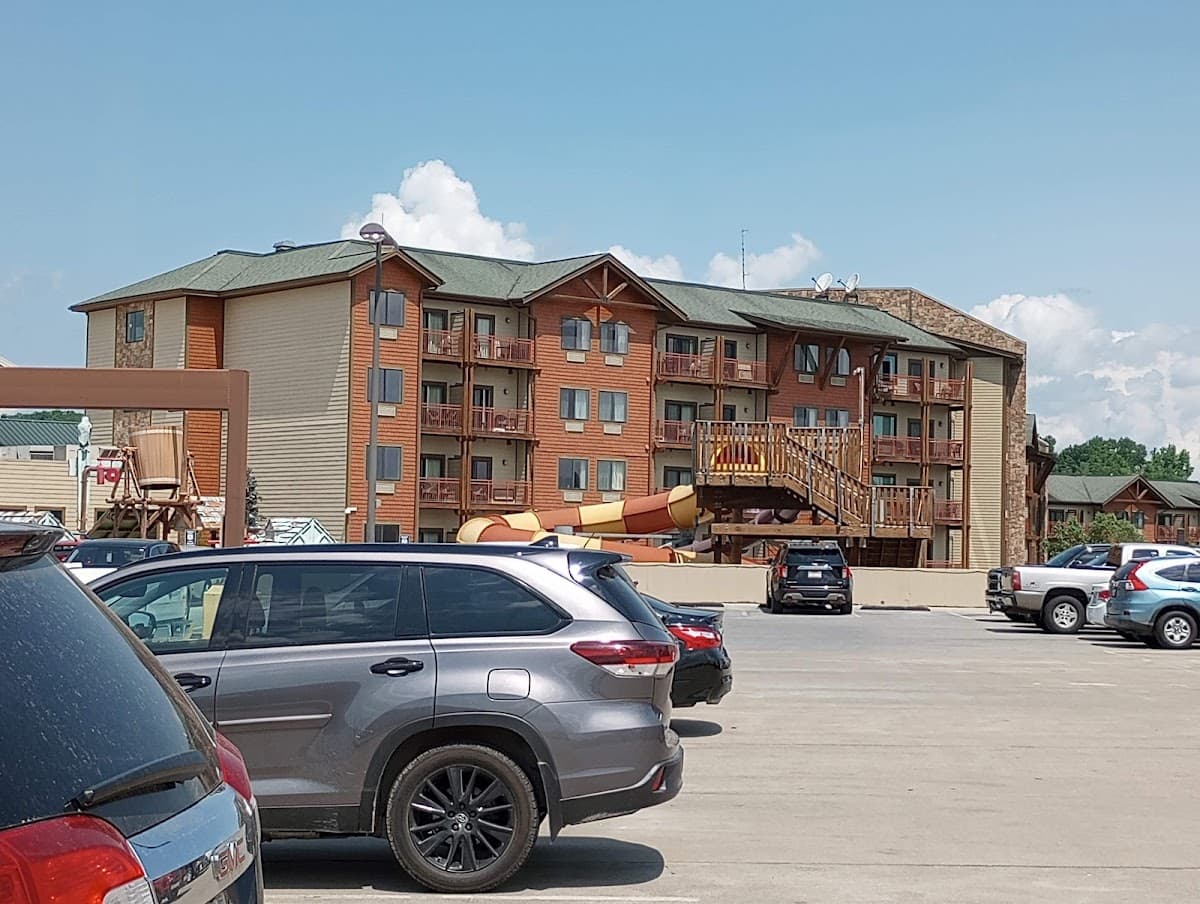 Wilderness at the Smokies Stone Hill Lodge