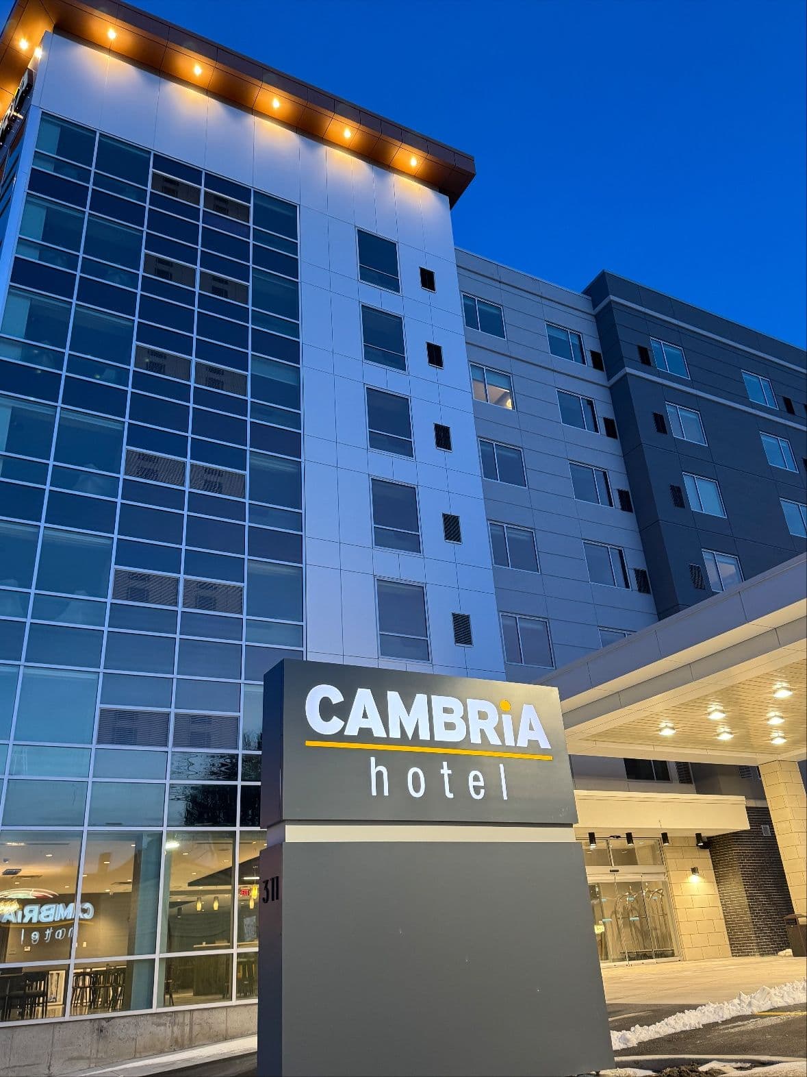 Cambria Hotel Niagara Falls