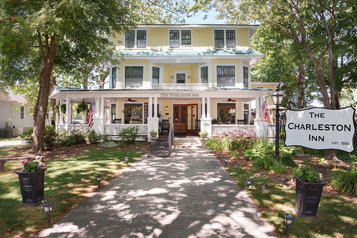 The Charleston Inn